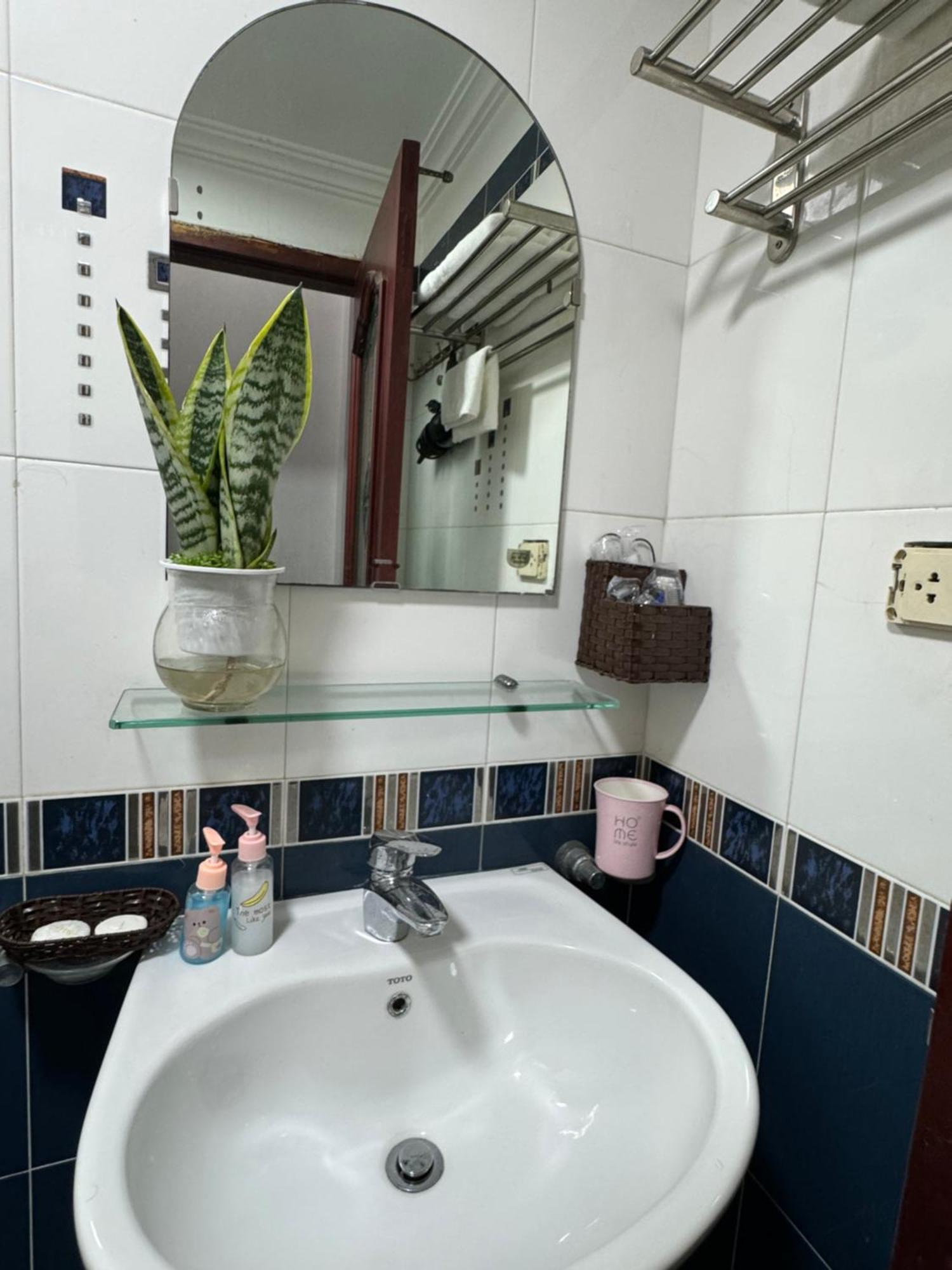 Quynh Moon Homestay Ханой Екстер'єр фото